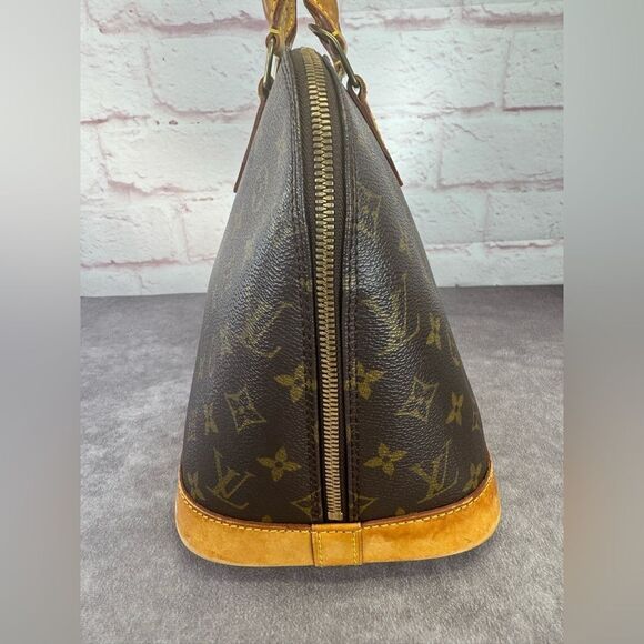 Louis Vuitton Monogram Alma Pm Handbag - Picture 4 of 13